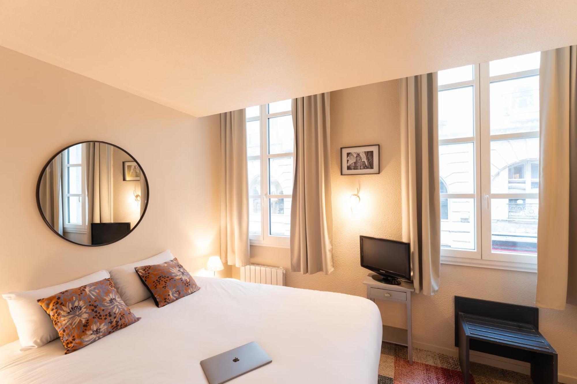 Du Théâtre Hotel 2*